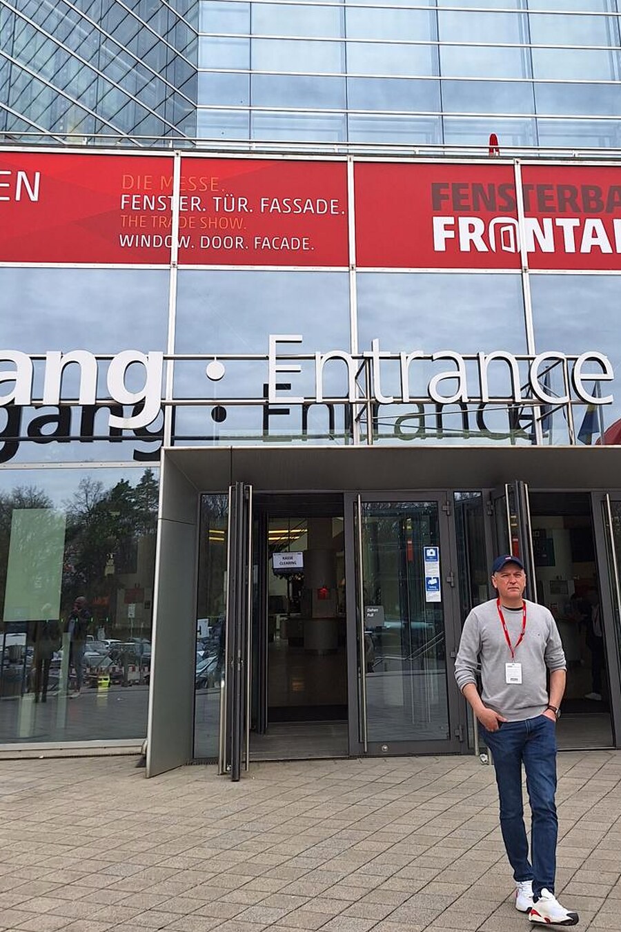 Tomasz Orzlowski, Fenster- und Türen-Handwerker aus Gladbeck, in seiner Werkstatt